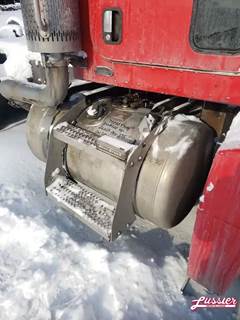 Peterbilt 385 Right Fuel Tank