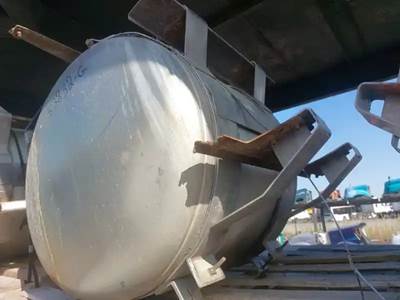 Peterbilt 386 Left Fuel Tank