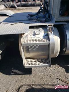 Peterbilt 567 Right Fuel Tank