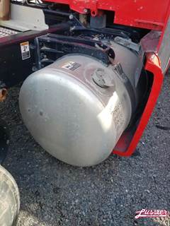 Peterbilt 579 Right Fuel Tank
