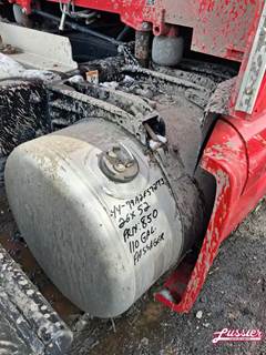 Peterbilt 579 Right Fuel Tank