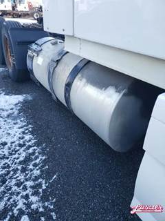 Volvo VNL Right Fuel Tank