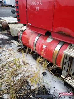 Volvo VNL Right Fuel Tank