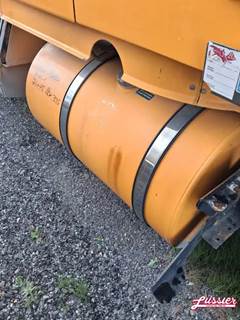 Volvo VNL Right Fuel Tank