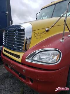 Freightliner Columbia 120 Hood for a 2004 Freightliner COLUMBIA CL-120