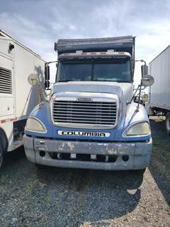 Freightliner Columbia 120 Hood for a 2001 Freightliner COLUMBIA CL-120
