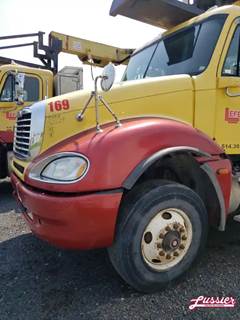 Freightliner Hood for a 2004 Freightliner COLUMBIA CL-120