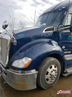 Kenworth Hood for a 2019 Kenworth T-680