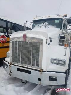 Kenworth Hood for a 2015 Kenworth T-800