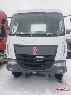 Kenworth Hood for a 2020 Kenworth K370E ELECTRIQUE