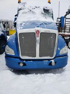 Kenworth T680 Hood for a 2015 Kenworth T-680