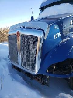 Kenworth T680 Hood for a 2014 Kenworth T-680