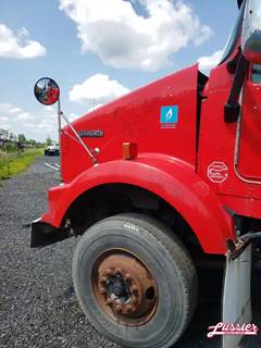 Kenworth T800 Hood for a 2011 Kenworth T-800