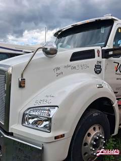 Kenworth T880 Hood for a 2019 Kenworth T-880