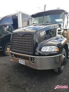 Mack CXU613 PINACLE Hood