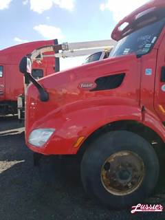 Peterbilt 579 Hood