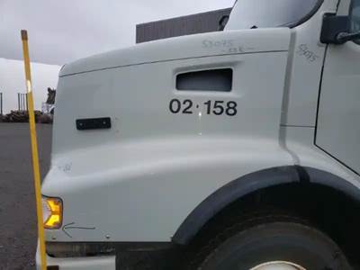 Volvo VHD Hood