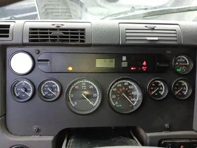 Freightliner Cascadia Instrument Panel Cluster