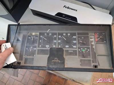 International 4700 Instrument Panel Cluster
