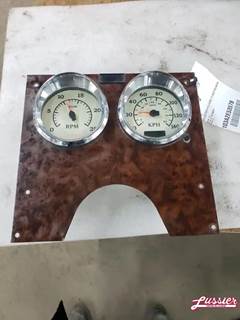 International 9900i Instrument Panel Cluster