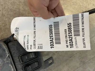 International DuraStar 4300 Instrument Panel Cluster for a 2009 International 4300 DURASTAR