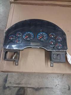 International DuraStar 4400 Instrument Panel Cluster for a 2009 International 4400 DURASTAR
