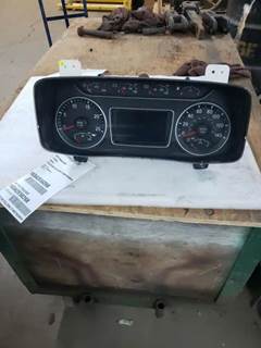 International LT625 Instrument Panel Cluster