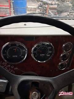 International Paystar 5600i Instrument Panel Cluster for a 2003 International 5600I