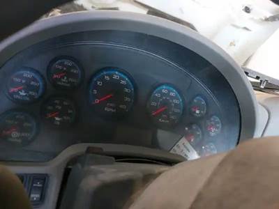 International WorkStar 7400 Instrument Panel Cluster for a 2008 International 7400 SBA WORKSTAR