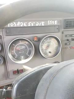 Kenworth T370 Instrument Panel Cluster for a 2010 Kenworth T-370