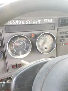 Kenworth T370 Instrument Panel Cluster for a 2010 Kenworth T-370