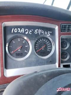 Kenworth T600 Instrument Panel Cluster for a 2006 Kenworth T-600