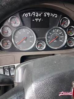 Kenworth T680 Instrument Panel Cluster for a 2019 Kenworth T-680