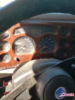 Mack Vision CXN613 Instrument Panel Cluster for a 2005 Mack CXN613