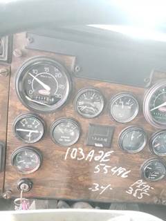 Peterbilt 385 Instrument Panel Cluster