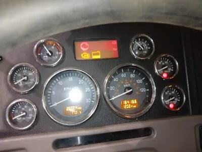 Peterbilt 386 Instrument Panel Cluster