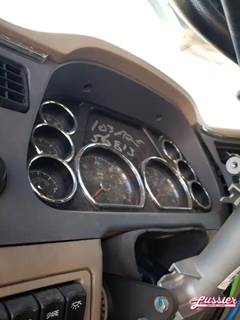 Peterbilt 579 Instrument Panel Cluster