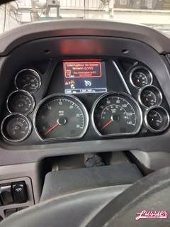 Peterbilt 579 Instrument Panel Cluster