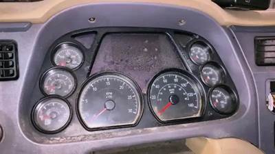 Peterbilt 587 Instrument Panel Cluster