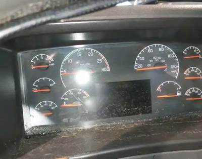 Volvo VNL Instrument Panel Cluster