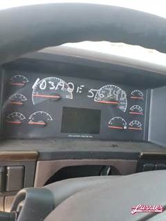Volvo VNL Instrument Panel Cluster