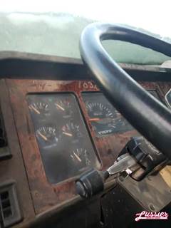 Volvo WG Instrument Panel Cluster