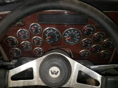 Western Star Instrument Panel Cluster for a 2013 Western Star 4900SF