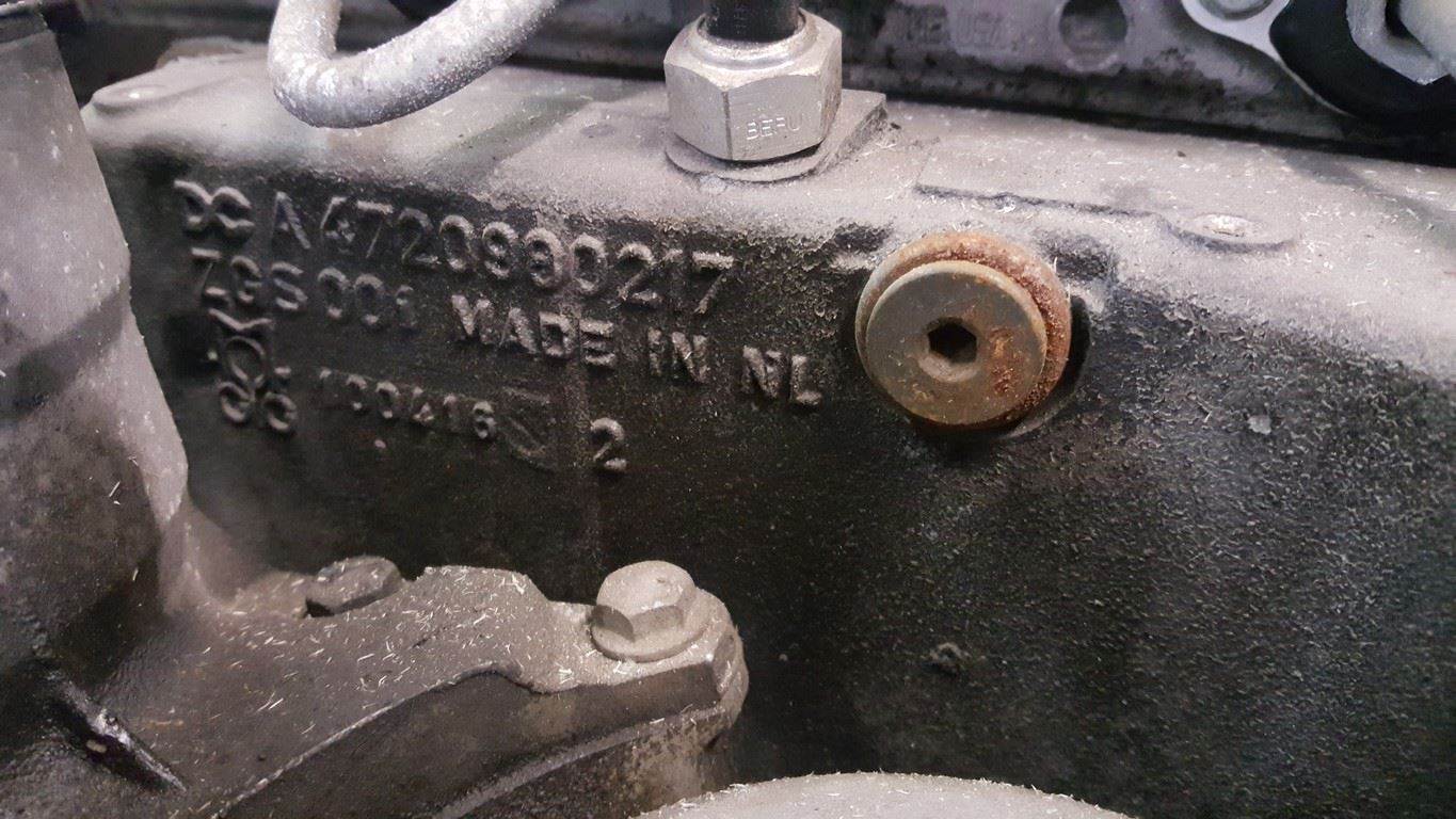 Detroit DD15 Intake Manifold for a 2011 Freightliner Cascadia For Sale