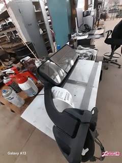 Freightliner Cascadia 125 Left Mirror for a 2014 Freightliner CASCADIA PX125064S T