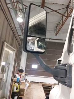Freightliner Cascadia 125 Left Mirror for a 2018 Freightliner CASCADIA PX125064S