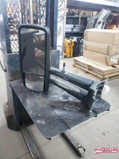 Kenworth T680 Left Mirror for a 2015 Kenworth T-680
