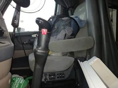 Eaton-Fuller RTLO16913A Transmission for a 2012 Freightliner CASCADIA