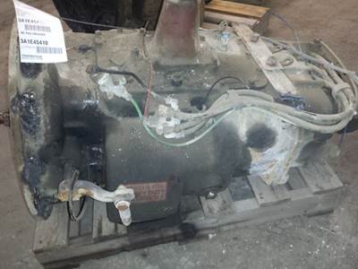 Eaton-Fuller RTLOF16718B Transmission for a 1995 International 9400