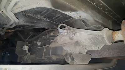 Ford 4R100 Transmission for a 2003 Ford E-350 MINI-BUS